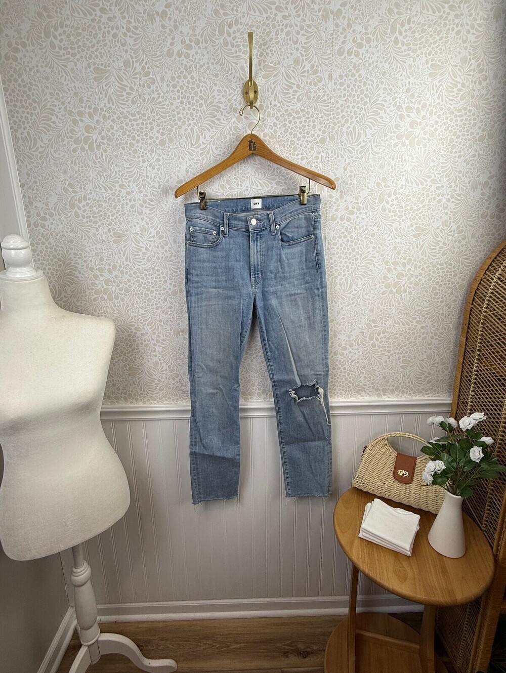 Edwin Light Wash Distressed Straight Raw Hem Ankle Denim Jeans - Size - 27